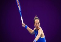 奖金34万！郑钦文21力克1米85重炮夺连胜：应战国际第三