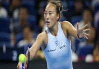 郑钦文今天战肯宁被称是摸底考试，赛前产生的两件事引发言论热议